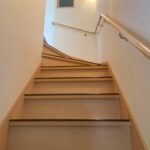 2階への階段