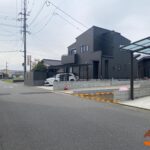 前面道路6m道路東側から撮影。 (外観)