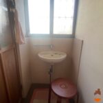 手洗い器_トイレの前に設置しています。